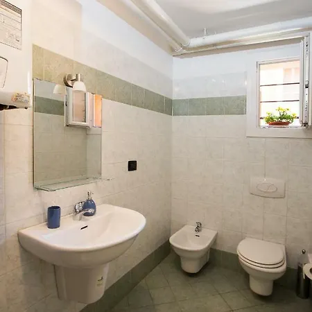 Sant Orsola Apartment By Lesdomus *