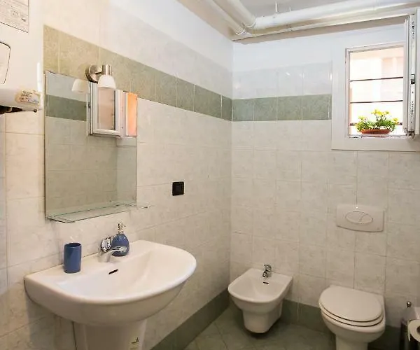 Sant Orsola Apartment By Lesdomus *